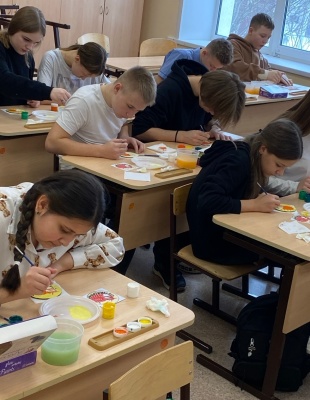 Студия, где оживали сказки и пейзажи